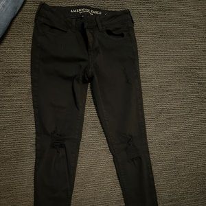 American eagle, black skinny jeans with knee rips